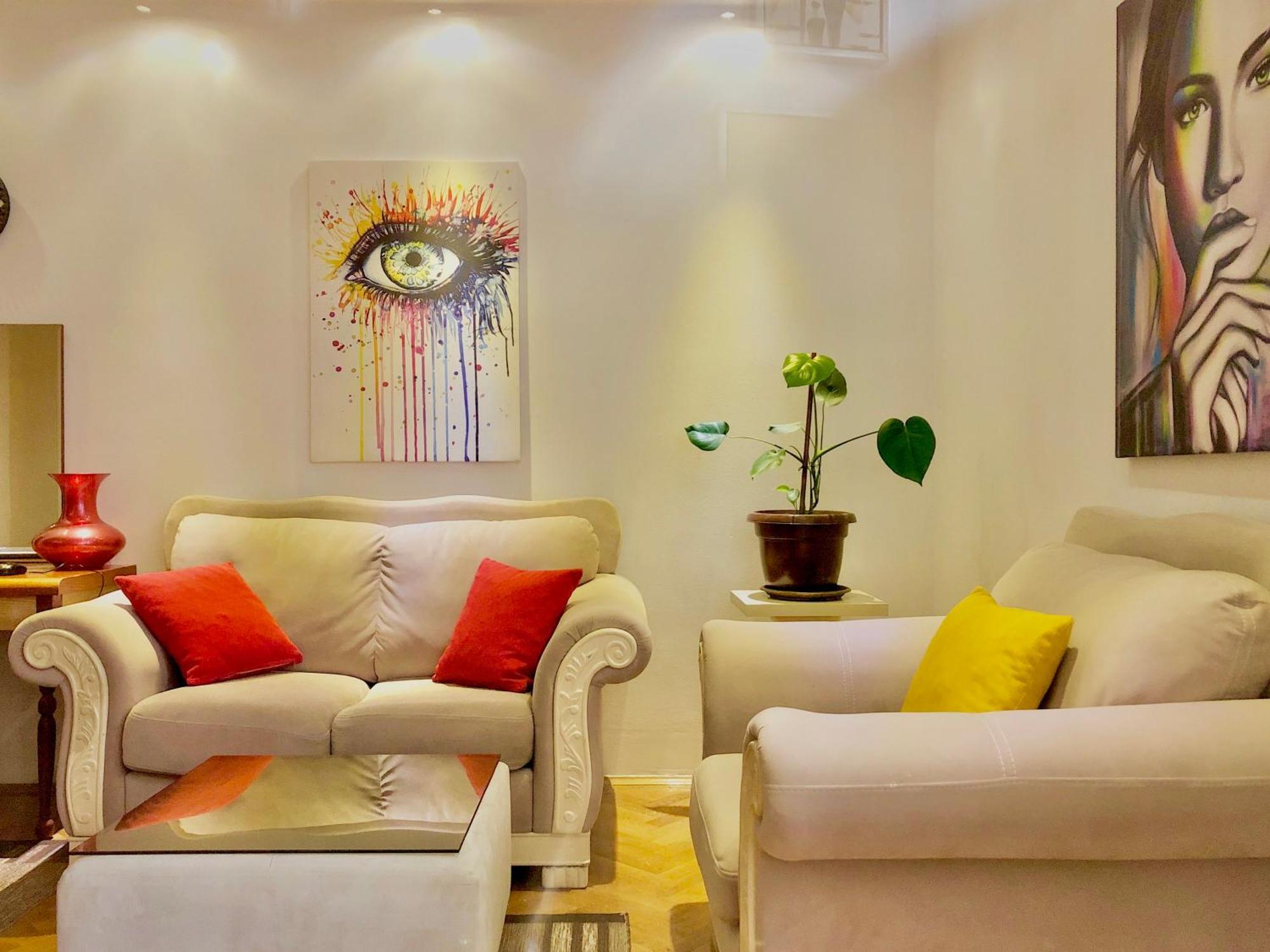 Urban Boutique Hotel Приштина Экстерьер фото